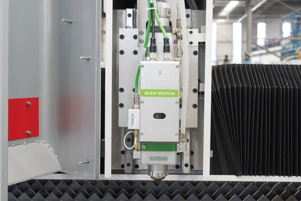 Testa laser con messa a fuoco intelligente